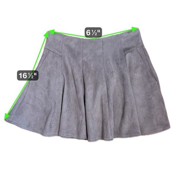 She + Sky Faux Suede Skater Mini Skirt Taupe Brown Size M Pockets Soft Chic Boho - Picture 9 of 9